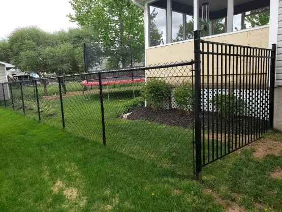 Chain Link Masonry Image