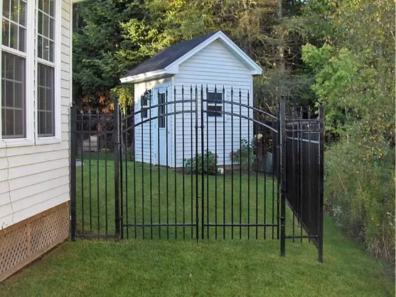 Ornamental Iron Fence Masonry Image